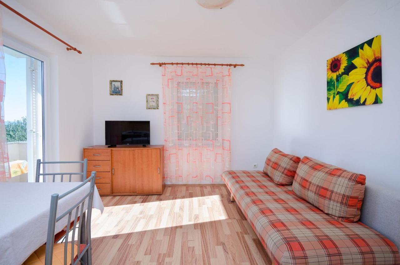 Apartments Blazenka Banjol Bagian luar foto