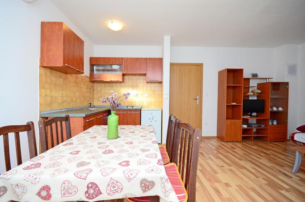 Apartments Blazenka Banjol Bagian luar foto